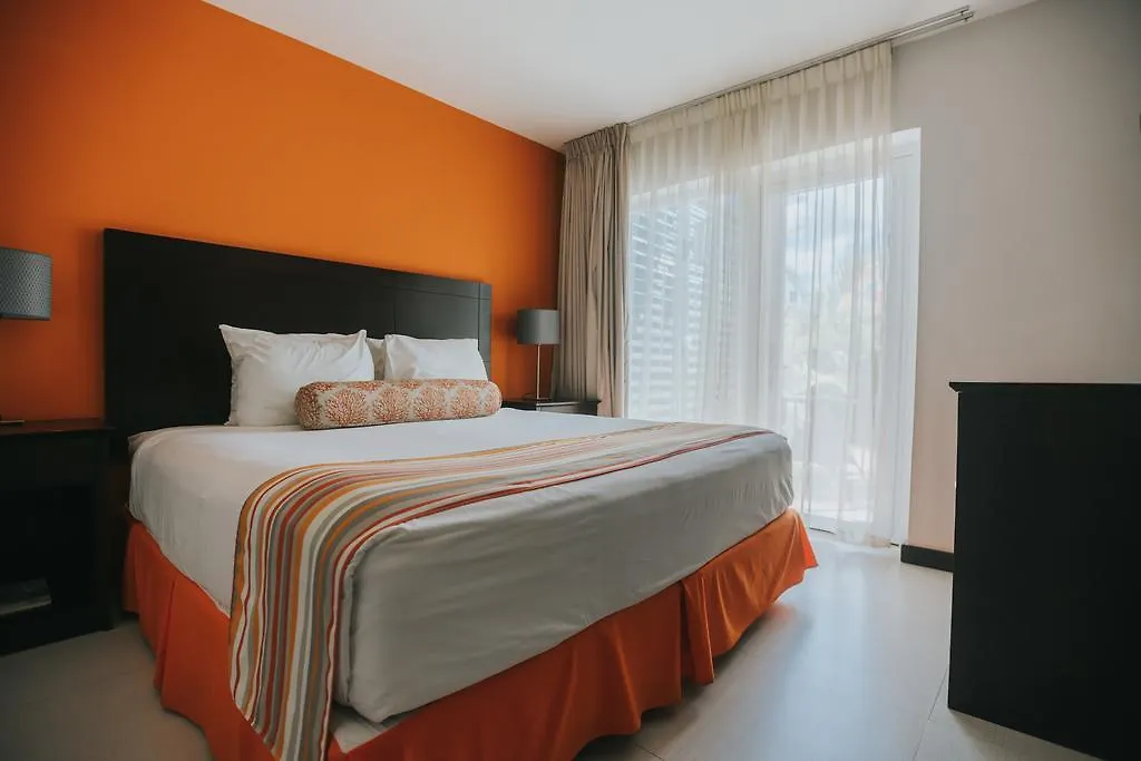 Talk Of The Town Beach Hotel & Beach Club By Gh Hoteles Οράνχεσταντ