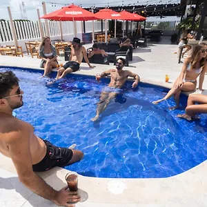 Hotel Nomads Party ****