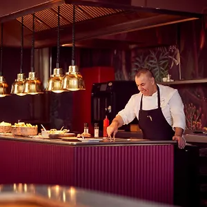 https://van-der-valk-brussels-airport.hotelsghent.com