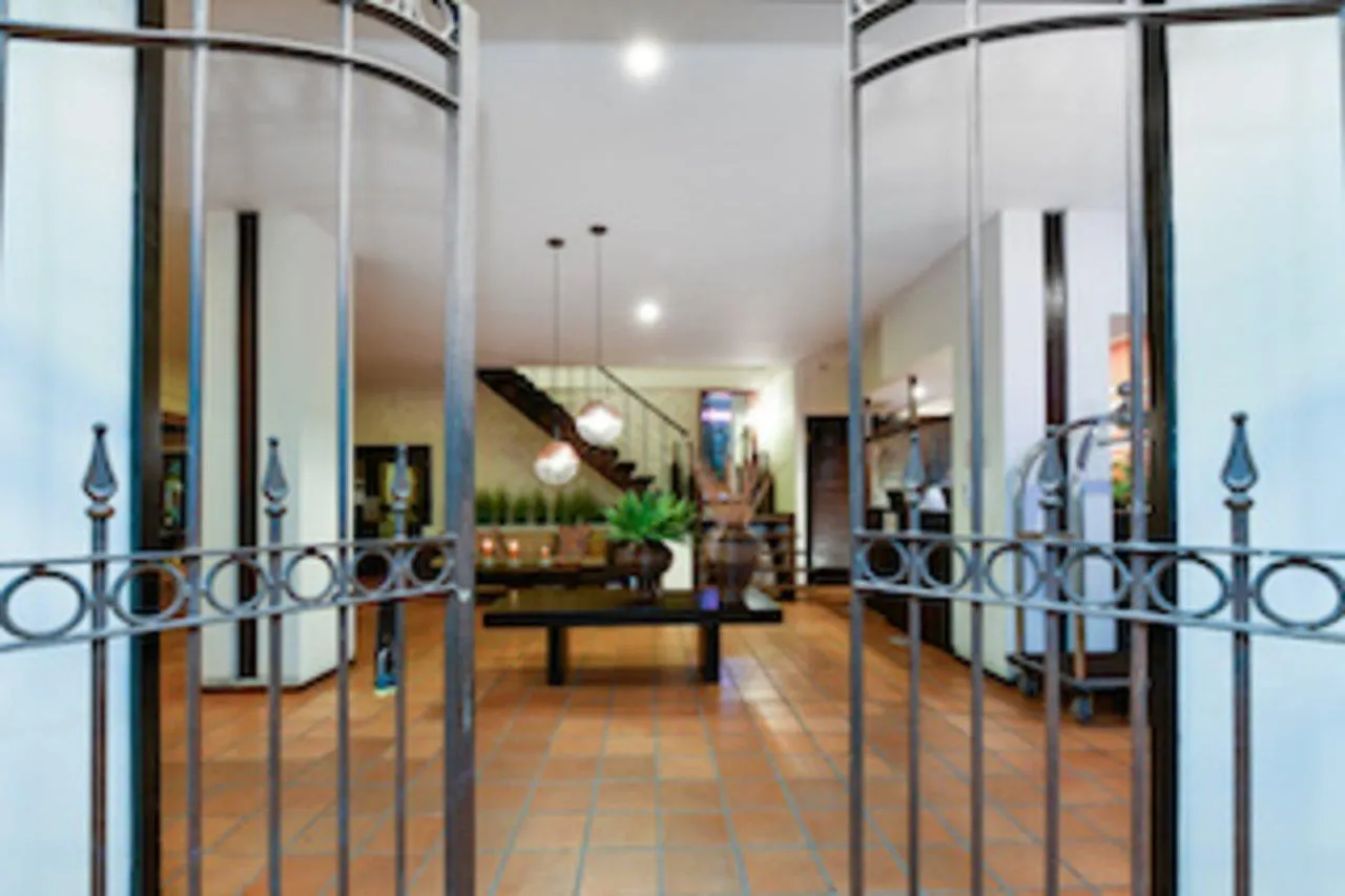 Talk Of The Town Beach Hotel & Beach Club By Gh Hoteles Oranjestad